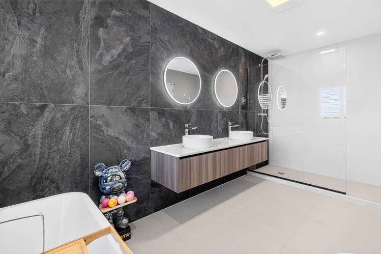 22 Tupa Street Long Bay_28