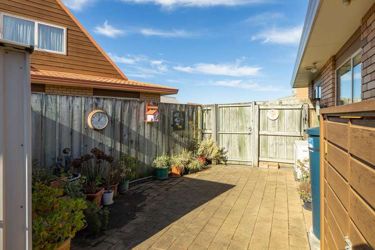 22/2 William Donald Drive Solway_12