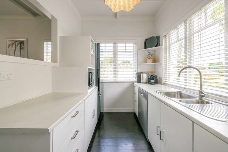 7 Surfdale Road Surfdale_8