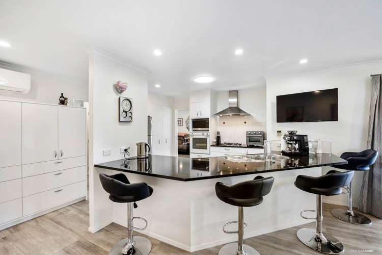 16 Nanleen Rise Manurewa_10