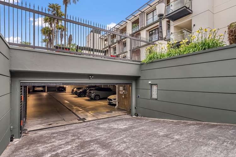 2G/20 Pakenham St East City Centre_23