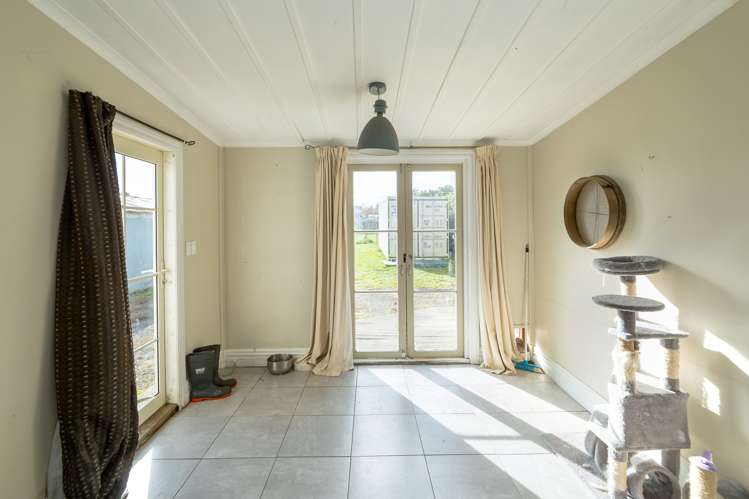 12 Clifton Avenue Carterton_7