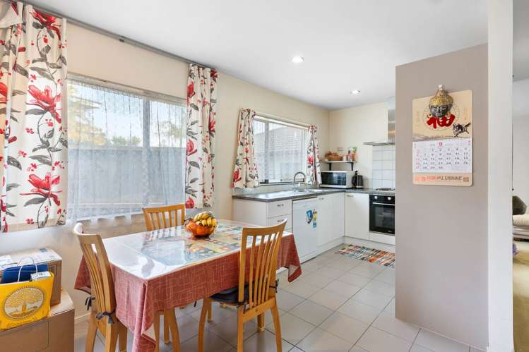 103R Glengarry Road Glen Eden_14