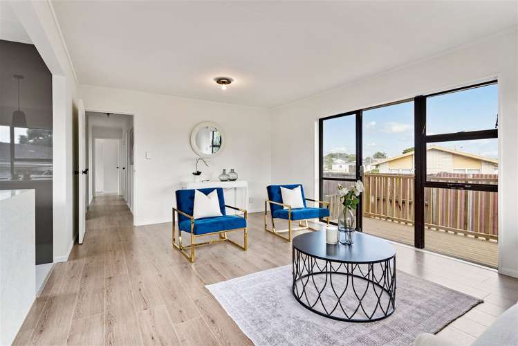 1/12 Frobisher Way Clendon Park_5