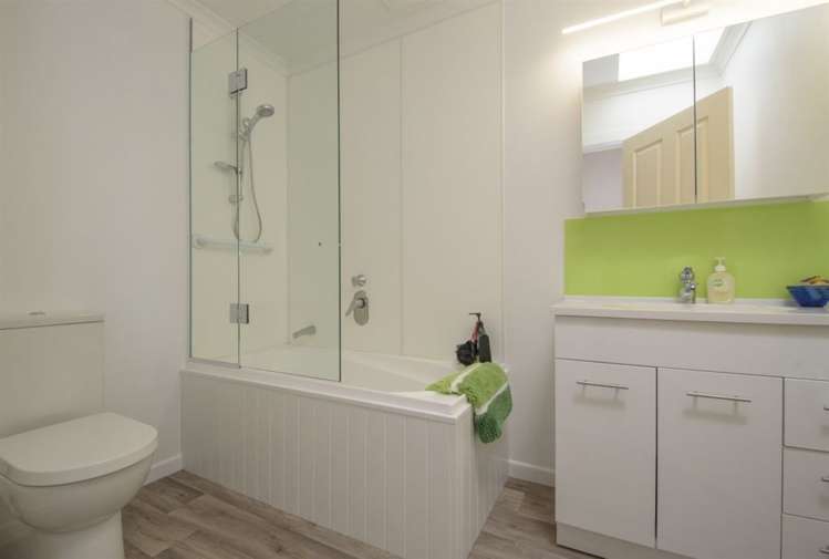 48a Greenstone Place Fernhill/Sunshine Bay_11