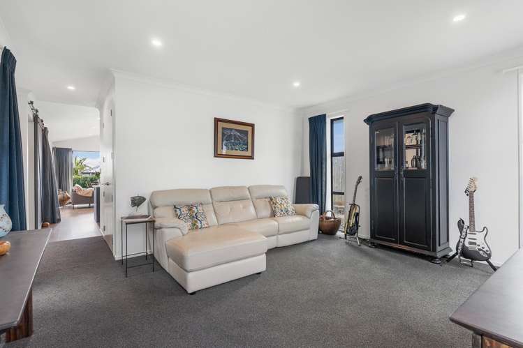 15 Keshvara Road Beachlands_19