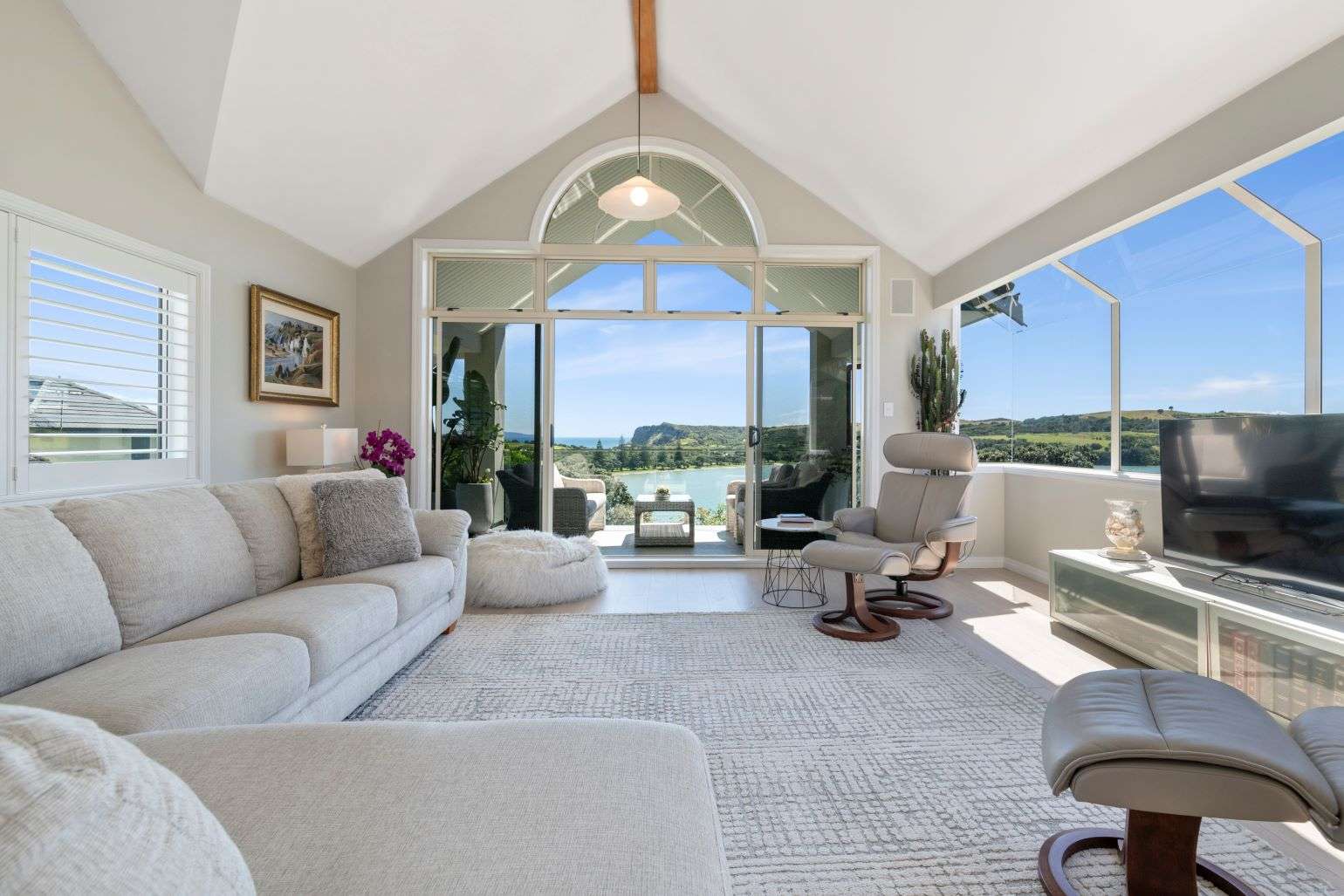 27 Clansman Terrace in Gulf Harbour, Rodney