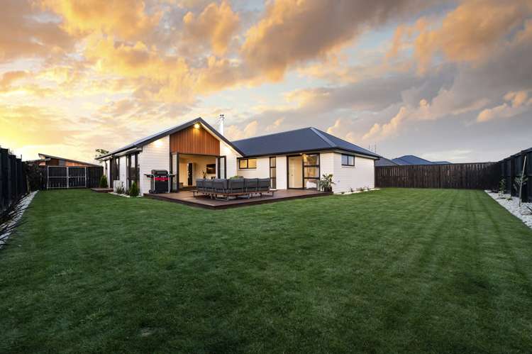 7 Vitalia Crescent Lincoln_24