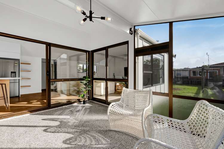 250 Tukapa Street Westown_6