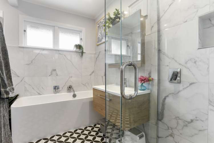 36a Godley Road Green Bay_17