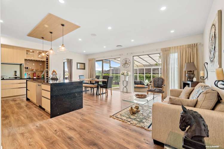 9 Ian Gordon Lane Orewa_10