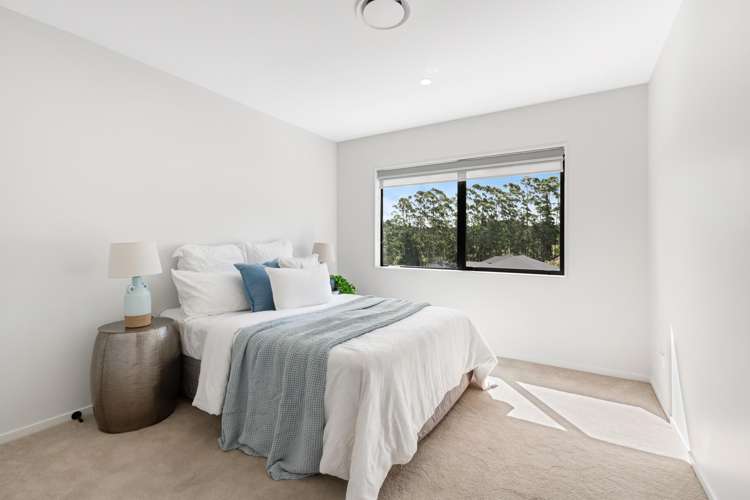 279 West Hoe Heights Orewa_25