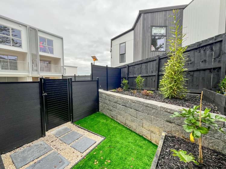 6/9 Aeroview Drive 1603_12