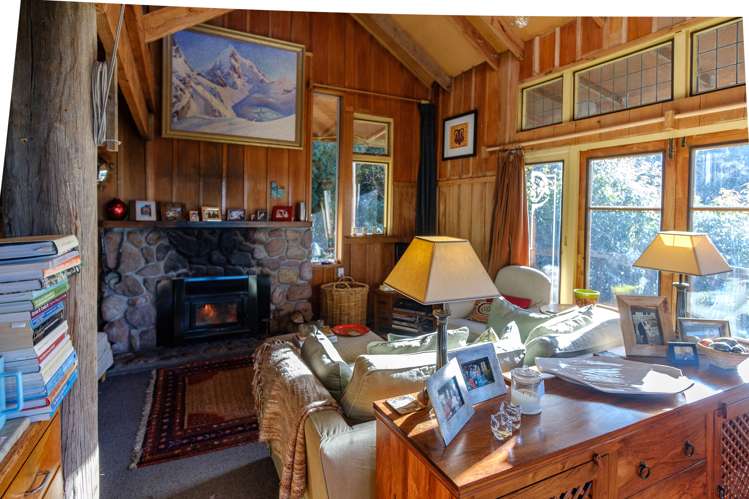 211 Blandswood Road Mesopotamia_1