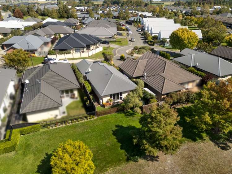 23 Famille Close Yaldhurst_22