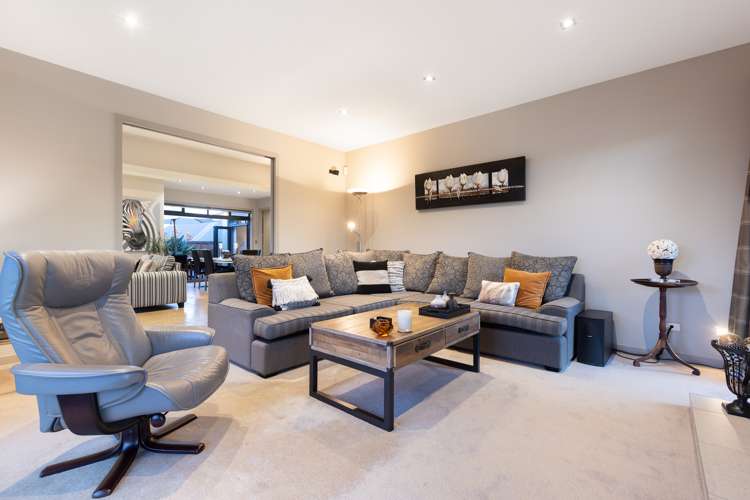 30 Contour Avenue Pyes Pa_4