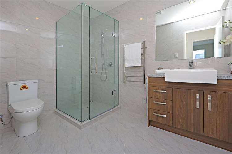 19 Rosewell Crescent Flat Bush_8