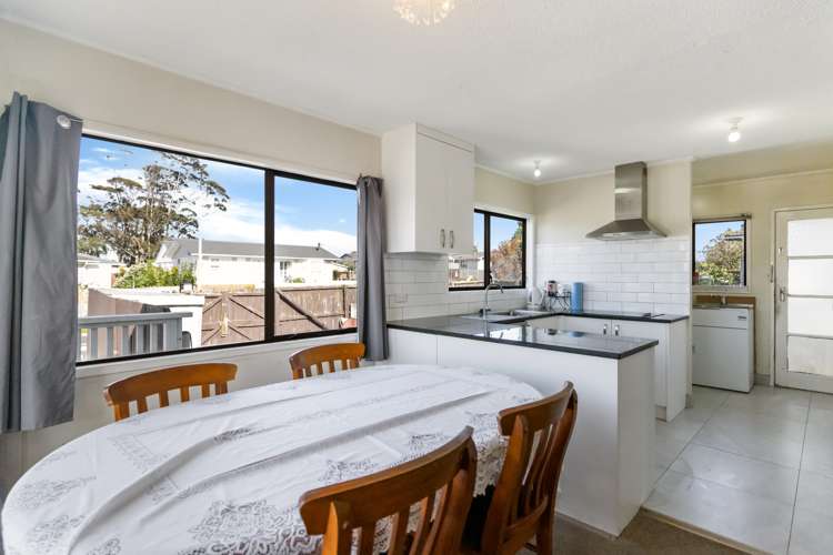 37 Sharland Avenue Manurewa_9