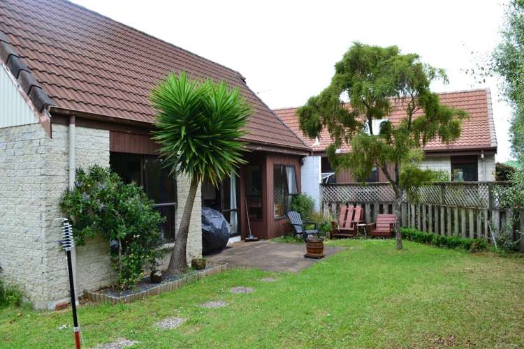 2/108 Celtic Crescent Ellerslie_0