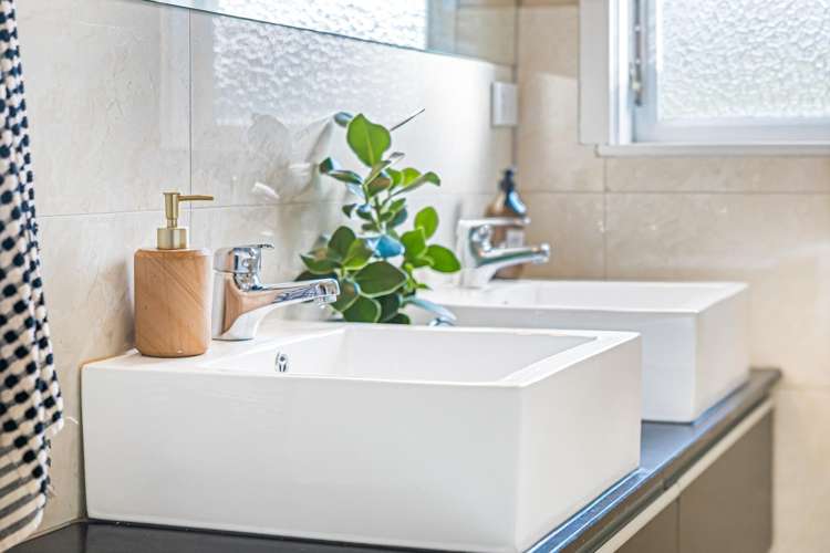 41 Parker Avenue New Lynn_22