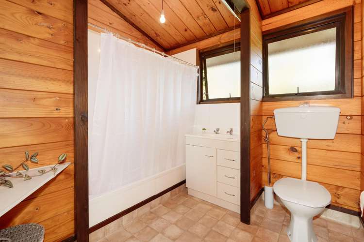 6 Langstone Street Welcome Bay_18