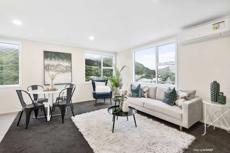 3/6 Robertson Street Owhiro Bay_1