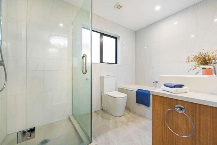 17 Evelina Lane Flat Bush_16