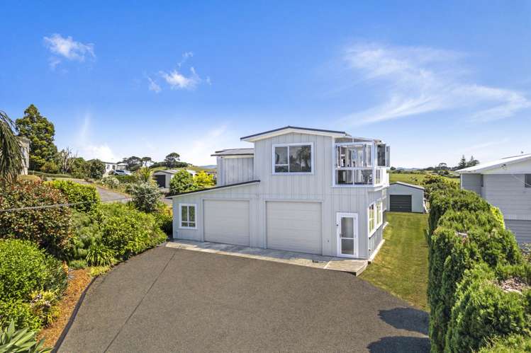 499 Grahams Beach Road Awhitu_38