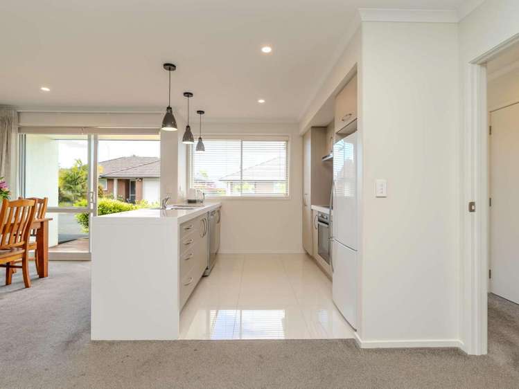 4 Dennis Yates Way_2