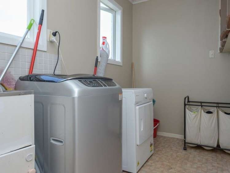 29 Deanwell Avenue Deanwell_12