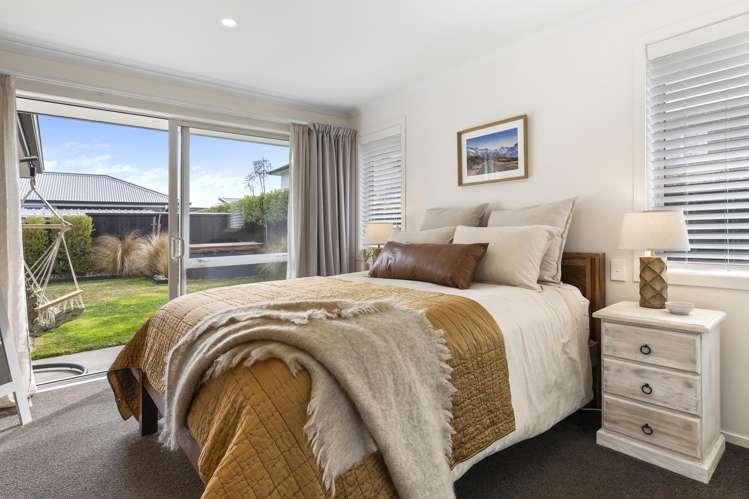 8 Huka Heights Drive Rangatira Park_12