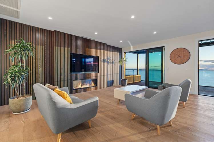 236 Vipond Road Stanmore Bay_12