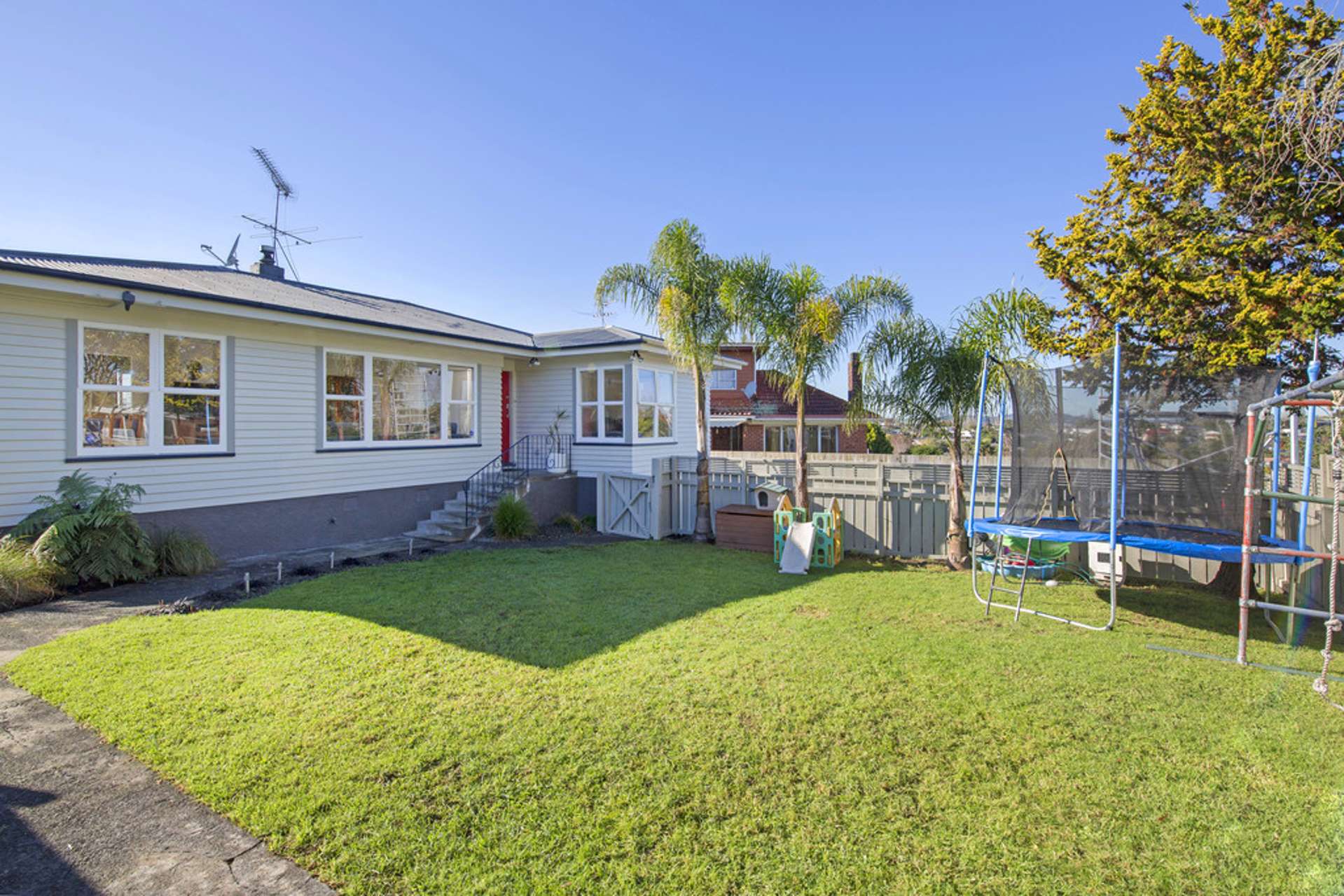 1/32 Greenhill Crescent Pakuranga_0