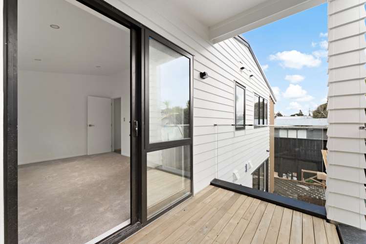 7/122 Archibald Road Kelston_5