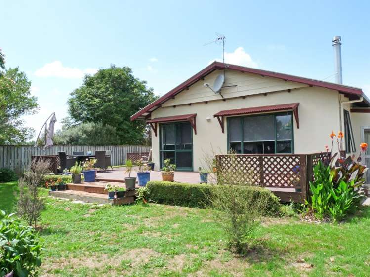 34 Lord Auckland Road Wakefield_15