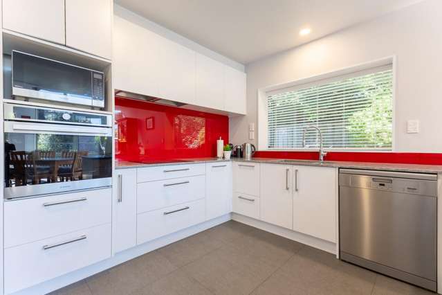 2/268 Rosetta Road Raumati Beach_4