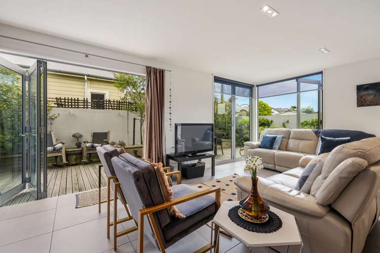 29a Geraldine Street Edgeware_6