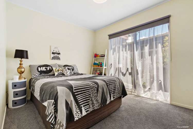 12a Ambler Avenue Glen Eden_13