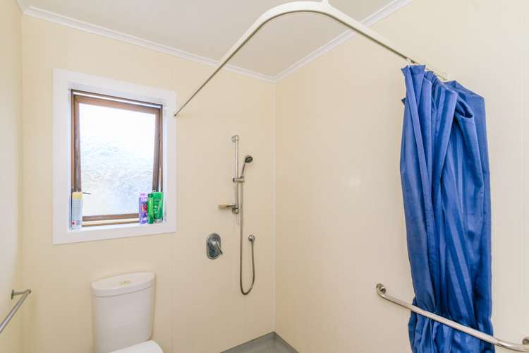 122 Wellington Road Wainuiomata_11