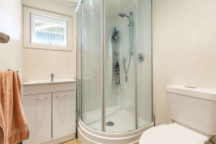 77 Roseberry Avenue Birkenhead_15