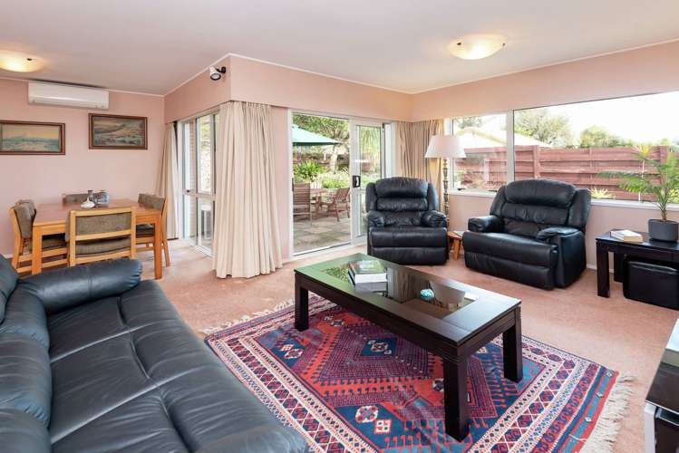 21 Tupaki Place Pakuranga Heights_2