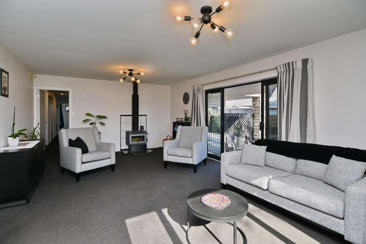 63 Trafford Street Harewood_6