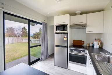 2/736 Acacia Bay Road_1
