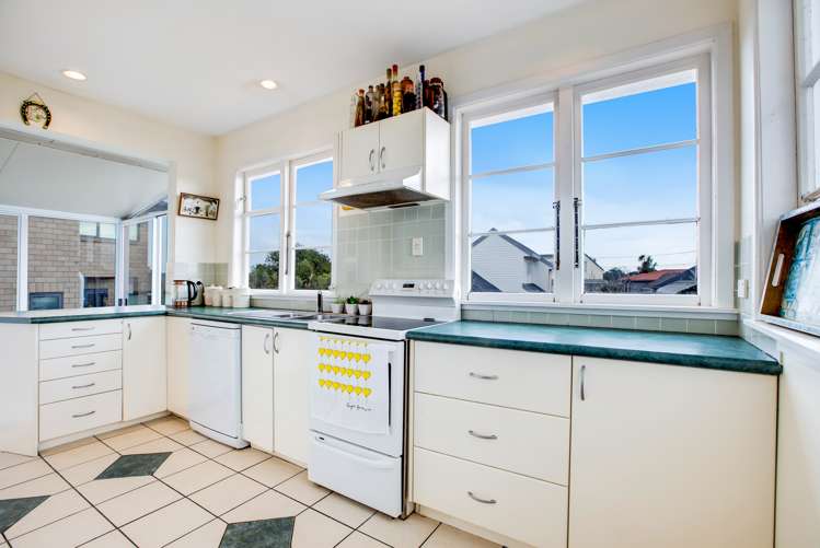 1 Staveley Avenue Mount Roskill_7