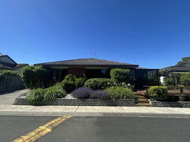 Sunny, Low-Maintenance Home in a Prime Tahunanui Location