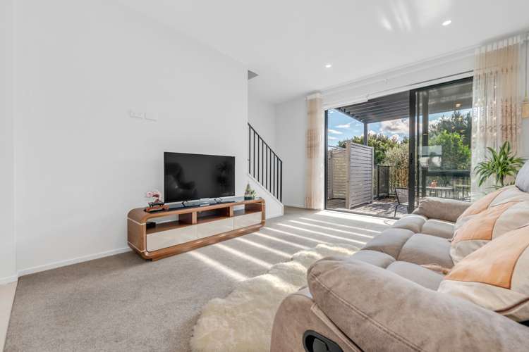 16 Rorida Lane Flat Bush_14