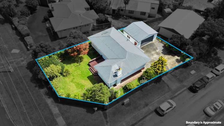 1/339 Wairau Road Totara Vale_19