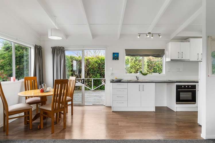 5 Puriri Road Beachlands_2