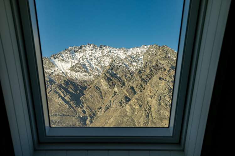 101 Spur Ridge Rise Jacks Point_16