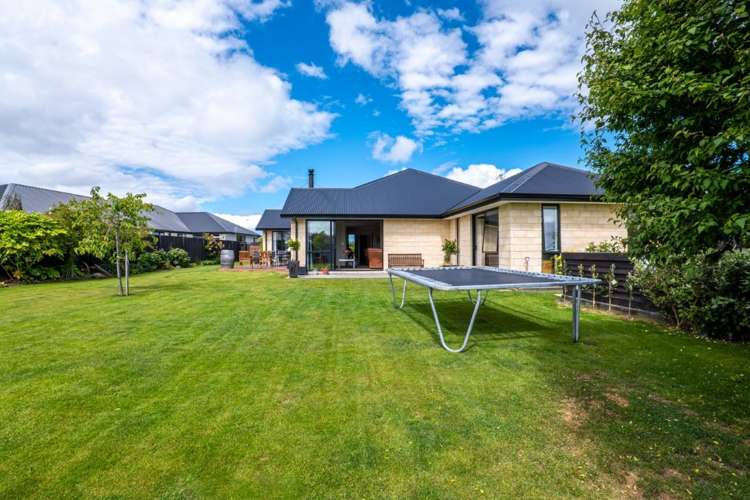 7 Coutts Lane West Melton_24